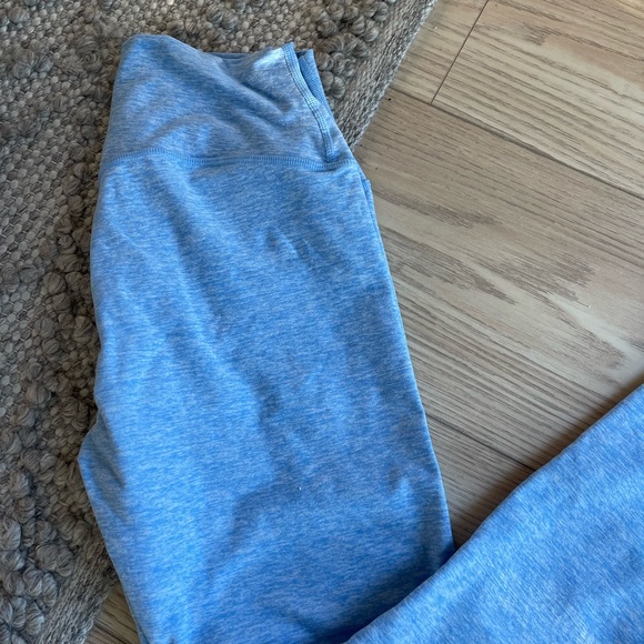 7/8 High Waist Alo Soft Leggings - Cloud - Picture 2 of 5